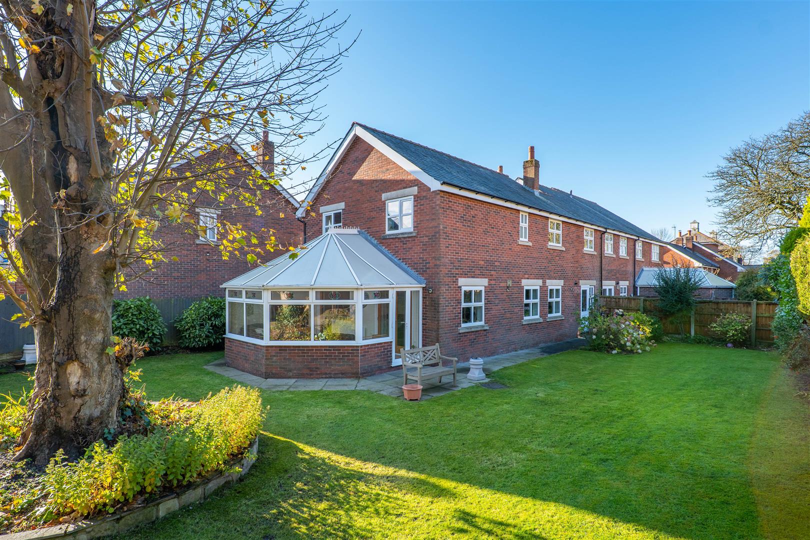 4 bed property in Spring Mews, Chorley